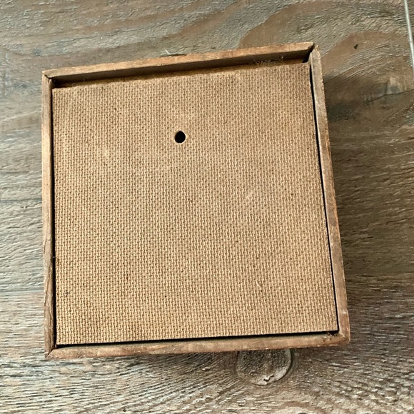 Framed hand painted tile/wood Quail plaque 6/6 inches - Picture 5 of 9